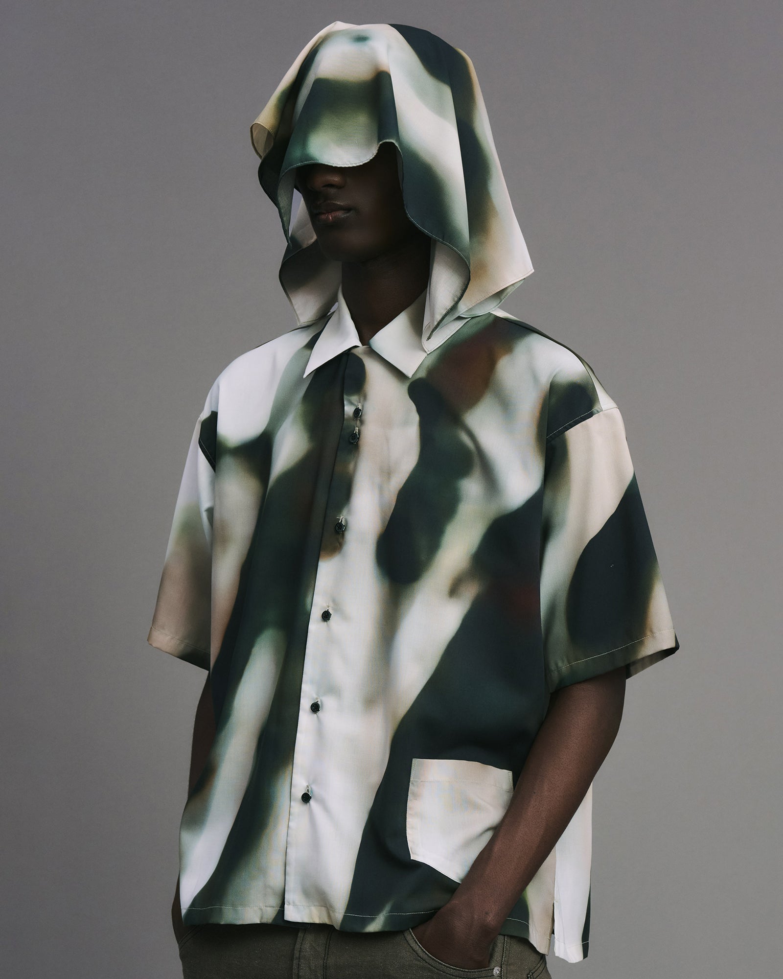 BLUR PATTERN SS SHIRT