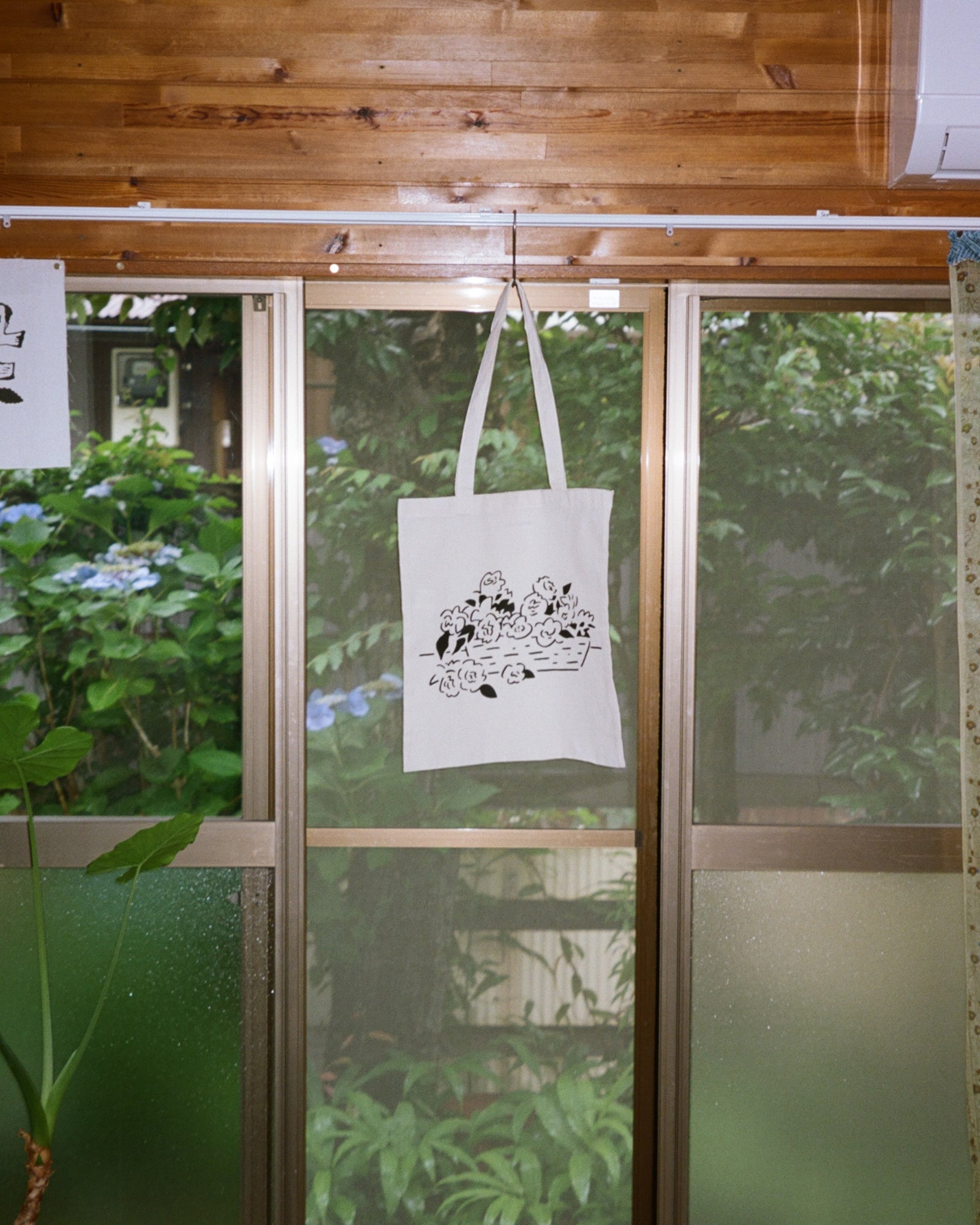 YU NAGABA PCL TOTE BAG