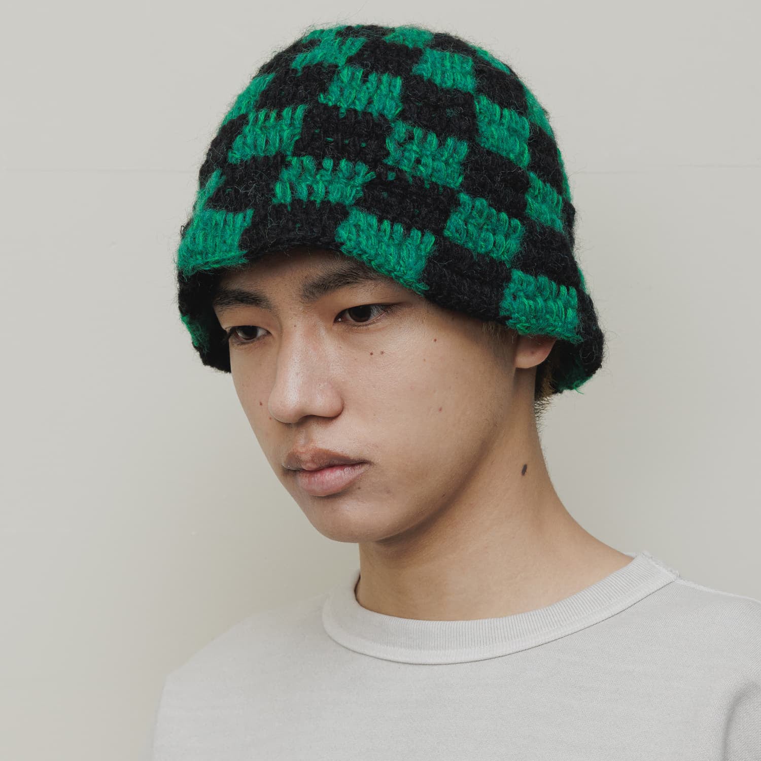 HAND KNIT BUCKET HAT (Green)