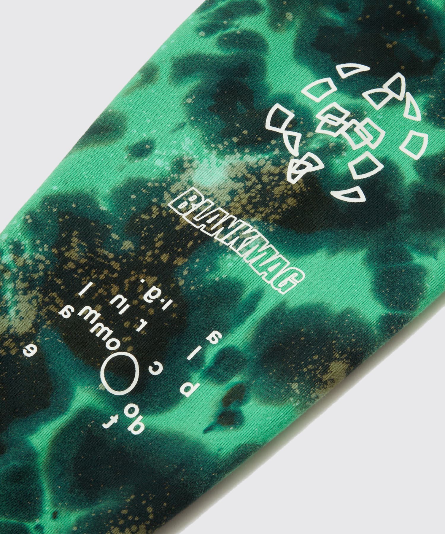 BLANKMAG x Bal "ELLE SHOWERING OUTSIDE" TIE DYE HOODIE (Green)