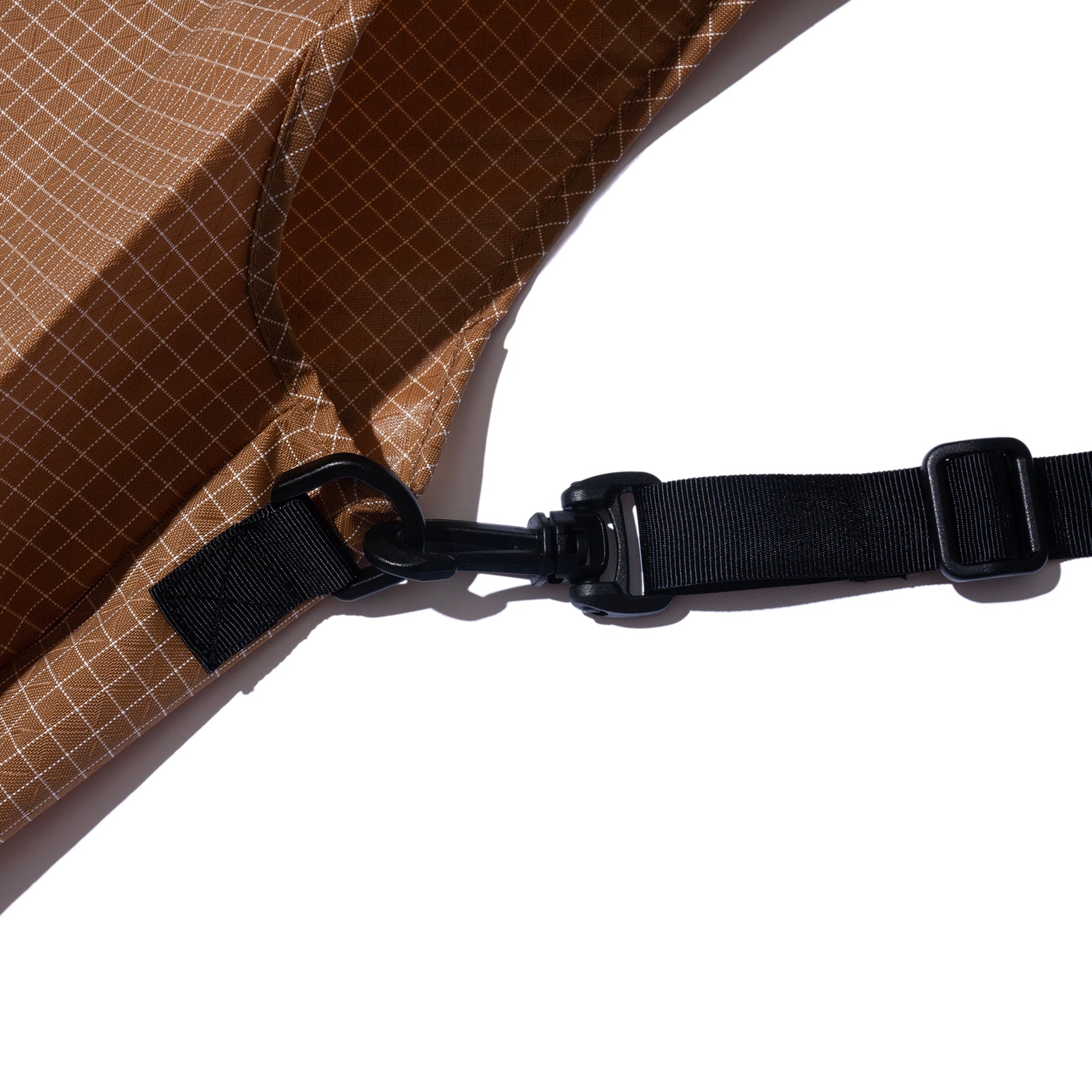 TOUGH GRID MARKET TOTE (Brown)