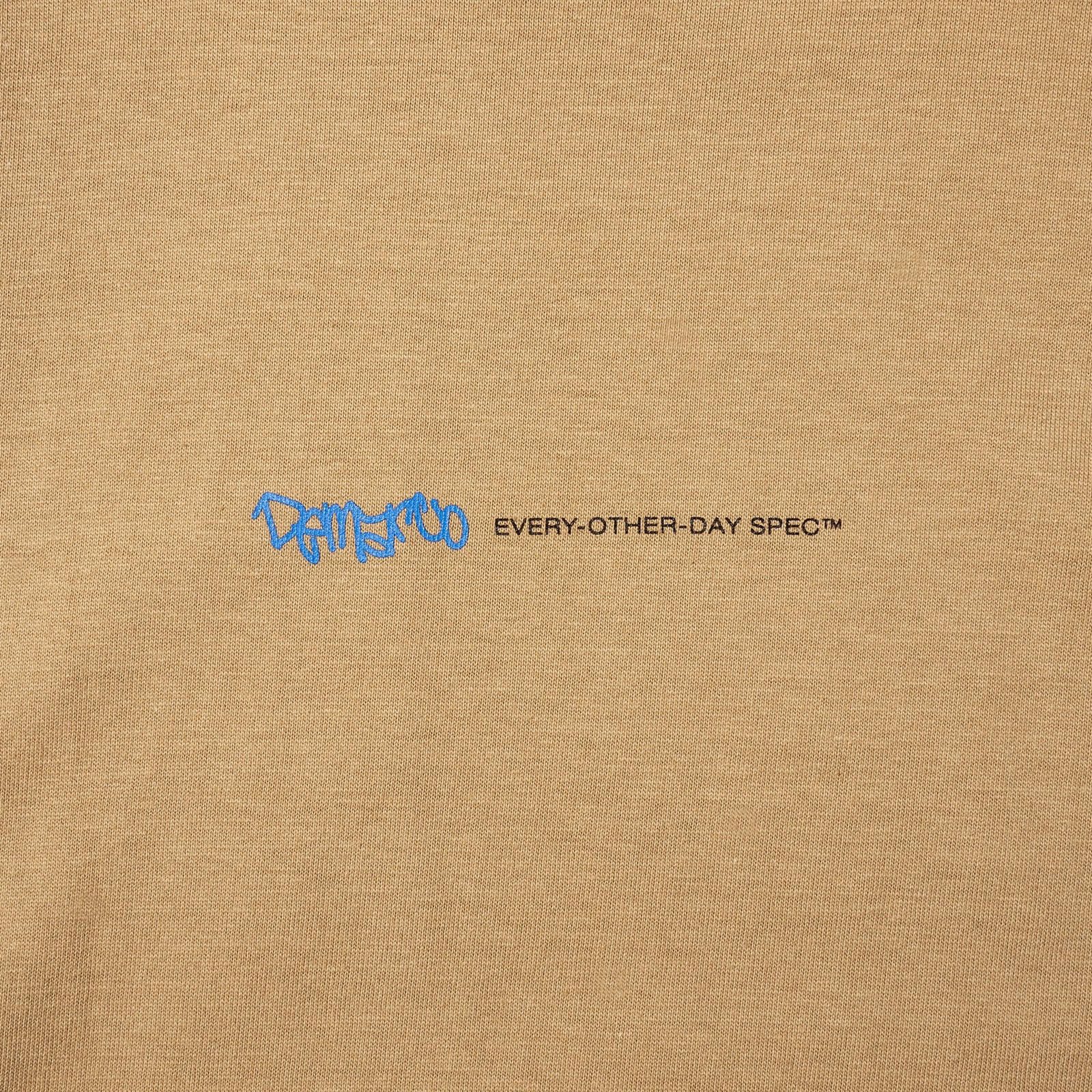 CHILDISH TEE (Sand)