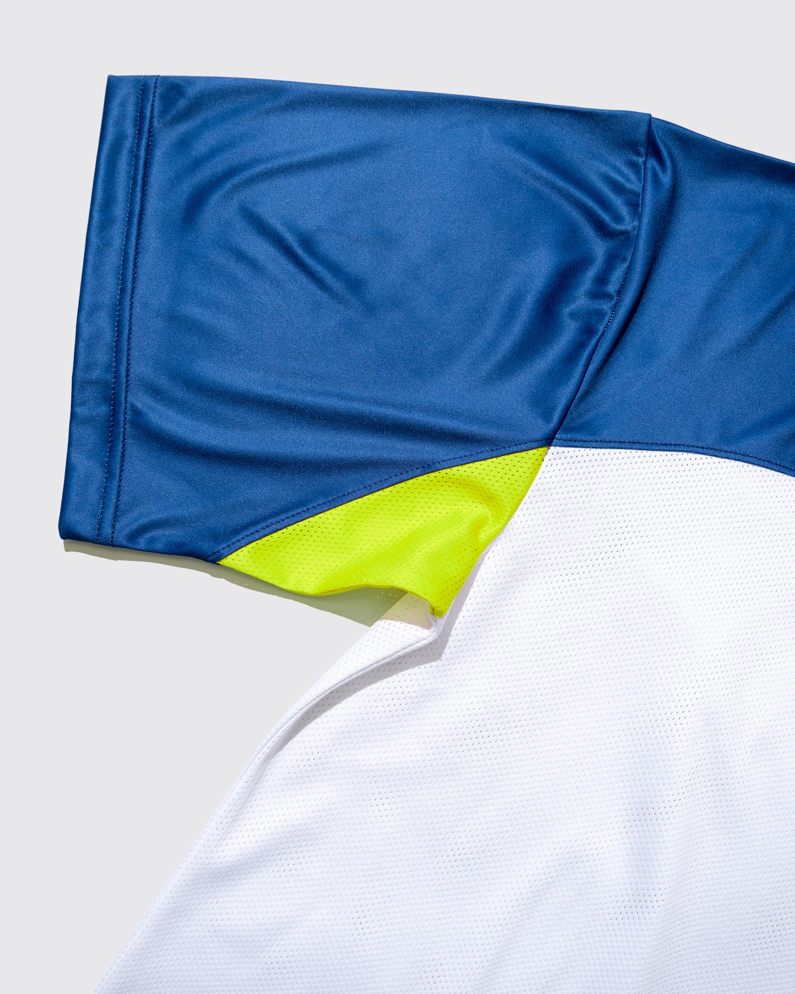 ROUND MESH TOP (Blue)