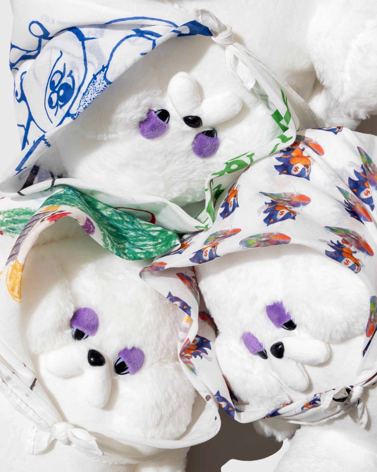 FRIENDS OF FRIENDS OF PLUSHIE LOVE (KYLE)