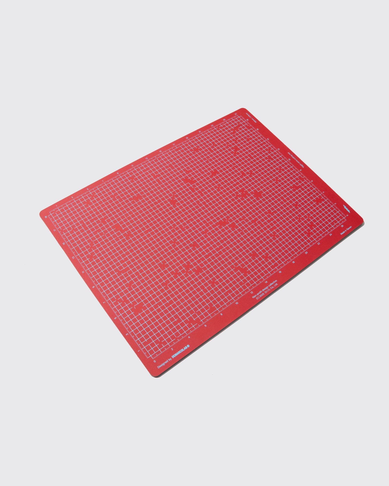 NIGHT CAMO CUTTING MAT (Maroon)