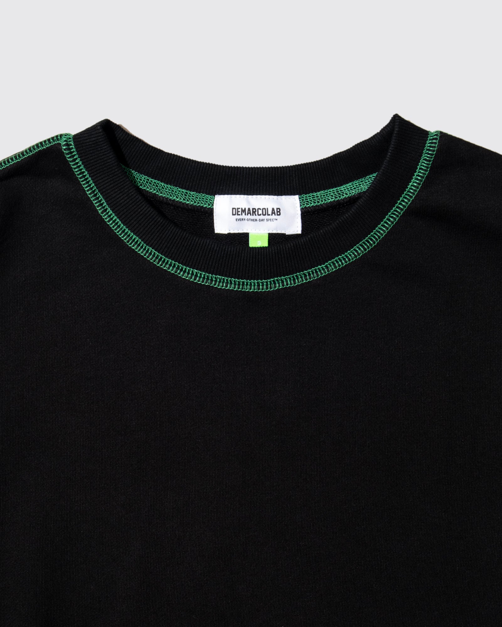 MAKE IT 2 CREWNECK SWEATER (Black)