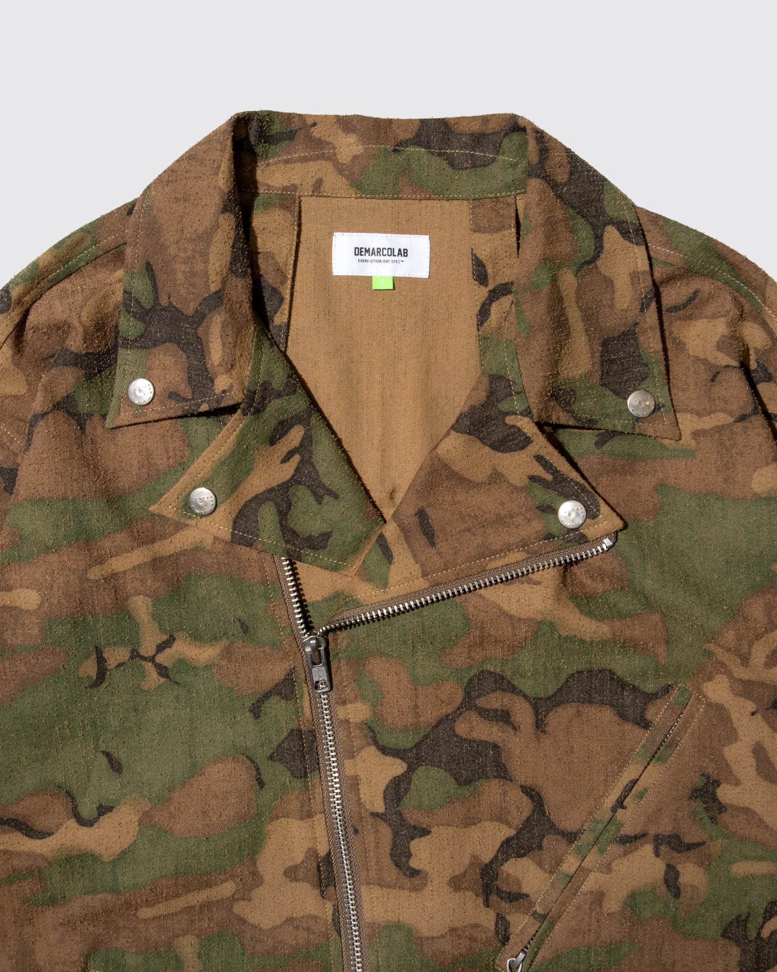 DISTRESSED CAMO SIM-RIDERS JKT