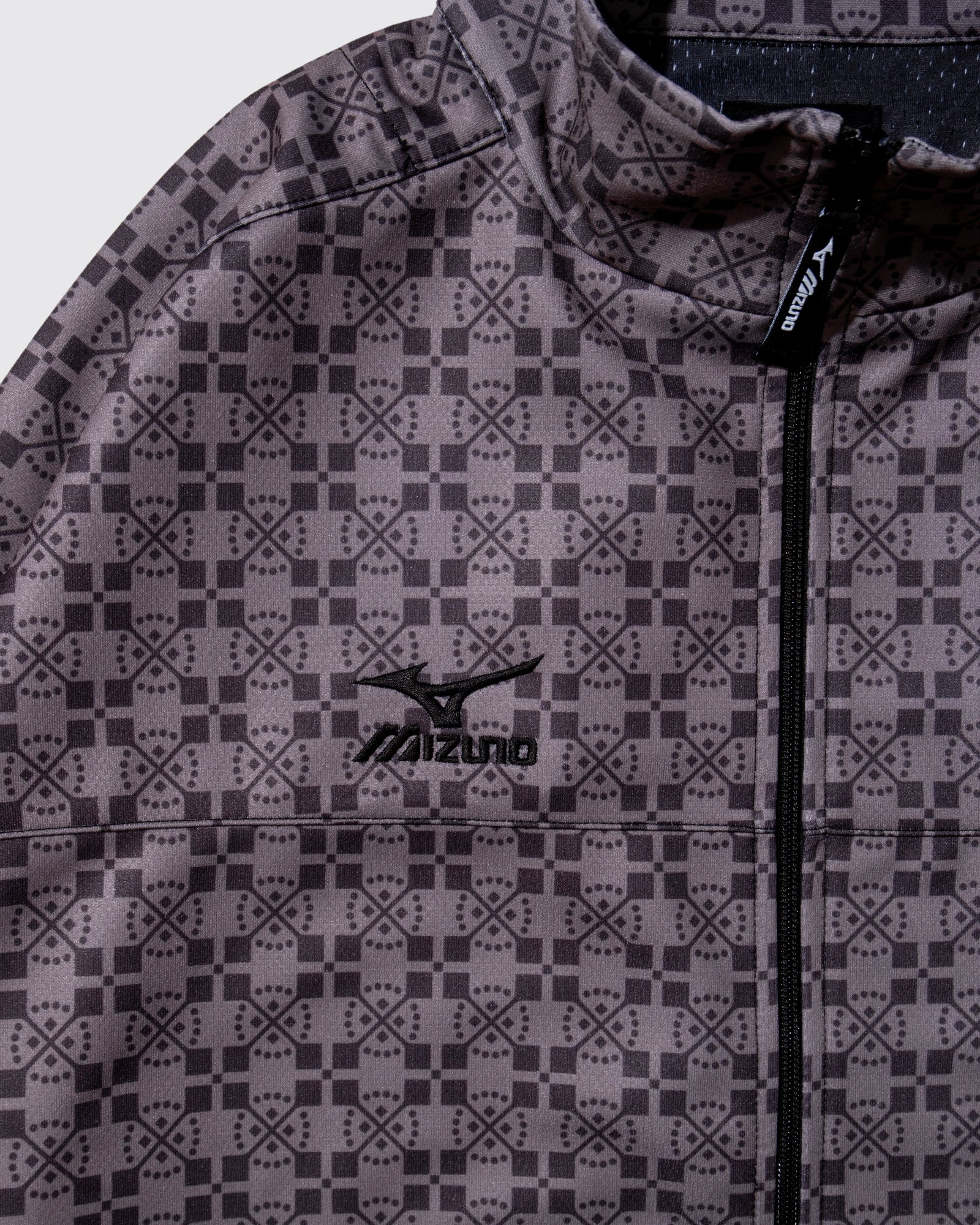 Mizuno/DeMarcoLab "THE KLUB CLUB MONOGRAM TRAINING JKT"