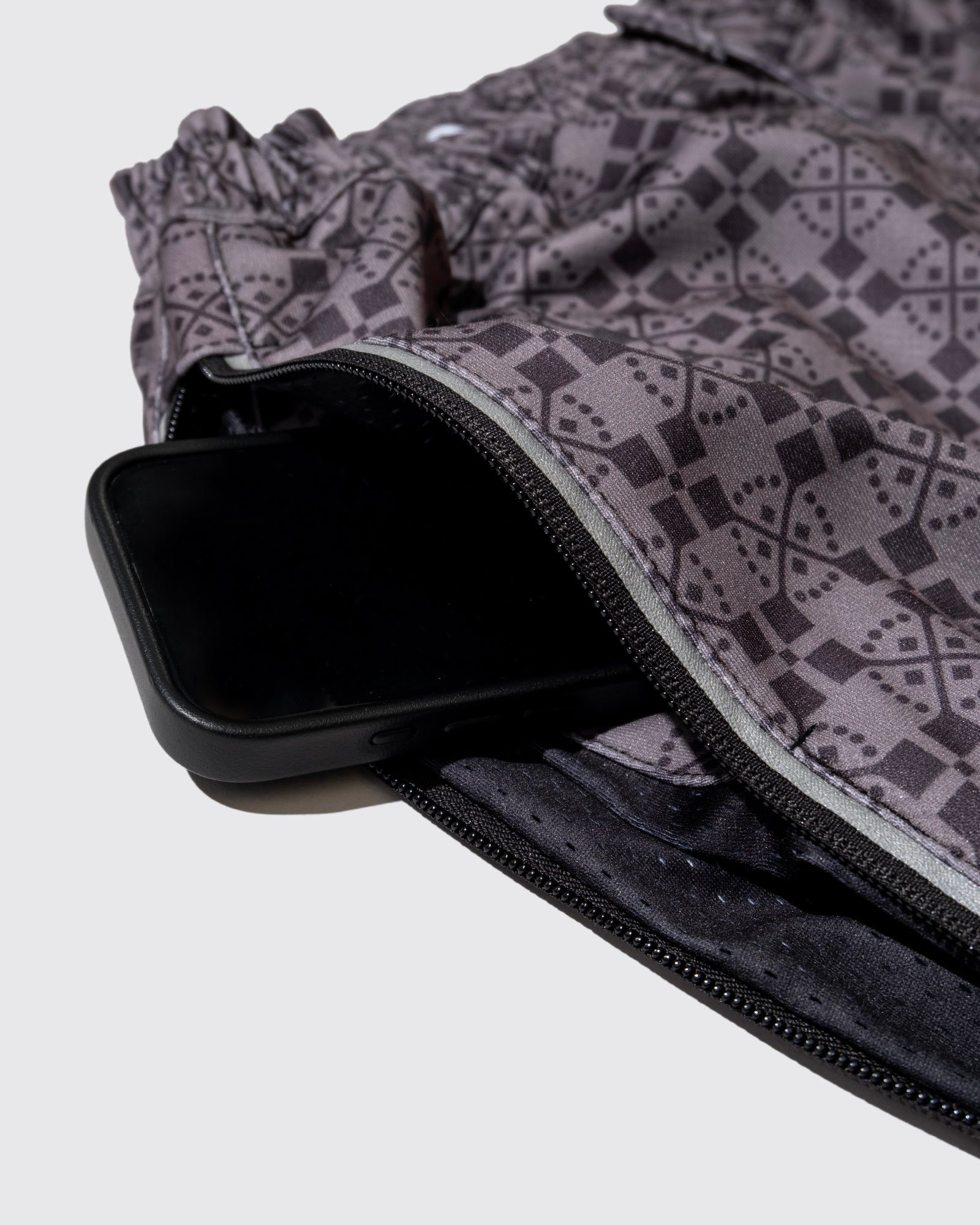 Mizuno/DeMarcoLab "THE KLUB CLUB MONOGRAM TRAINING PANT"