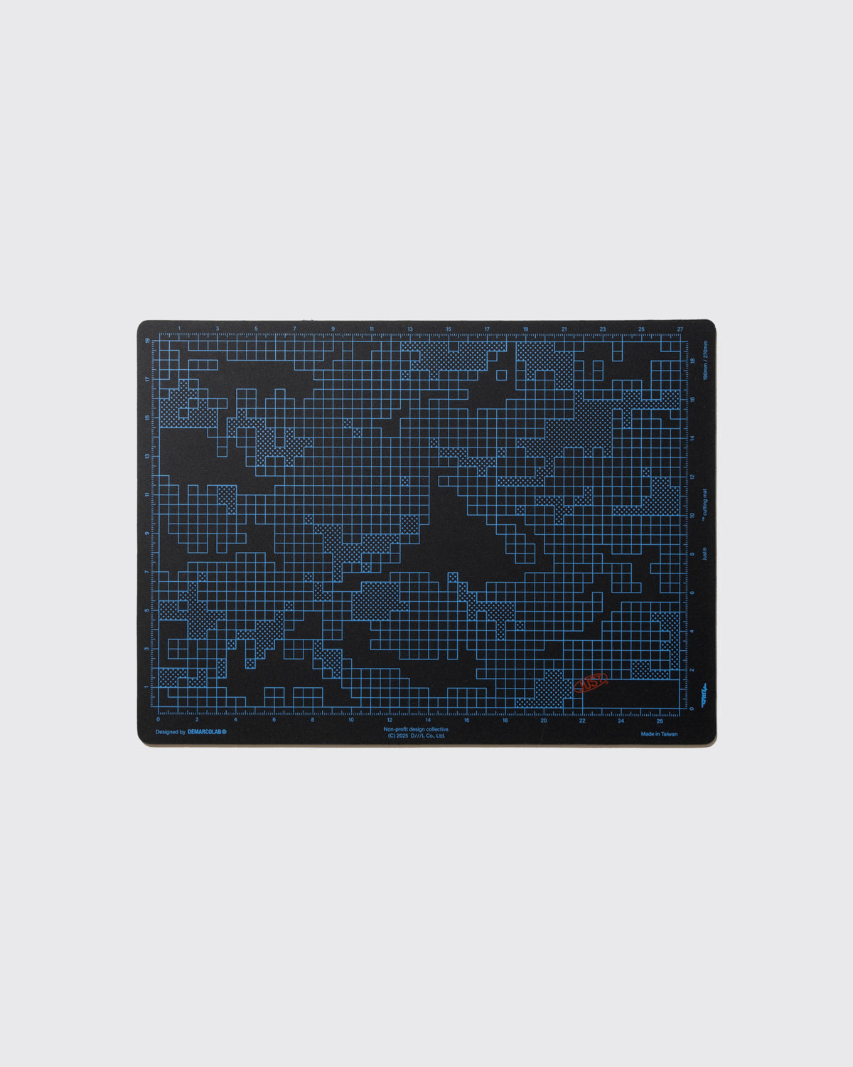 JUST® RANDOM CAMO CUTTING MAT