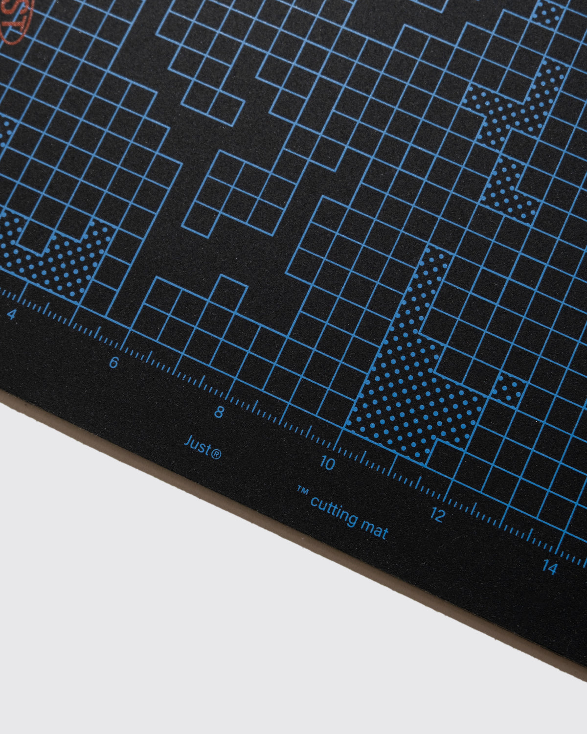 JUST® RANDOM CAMO CUTTING MAT