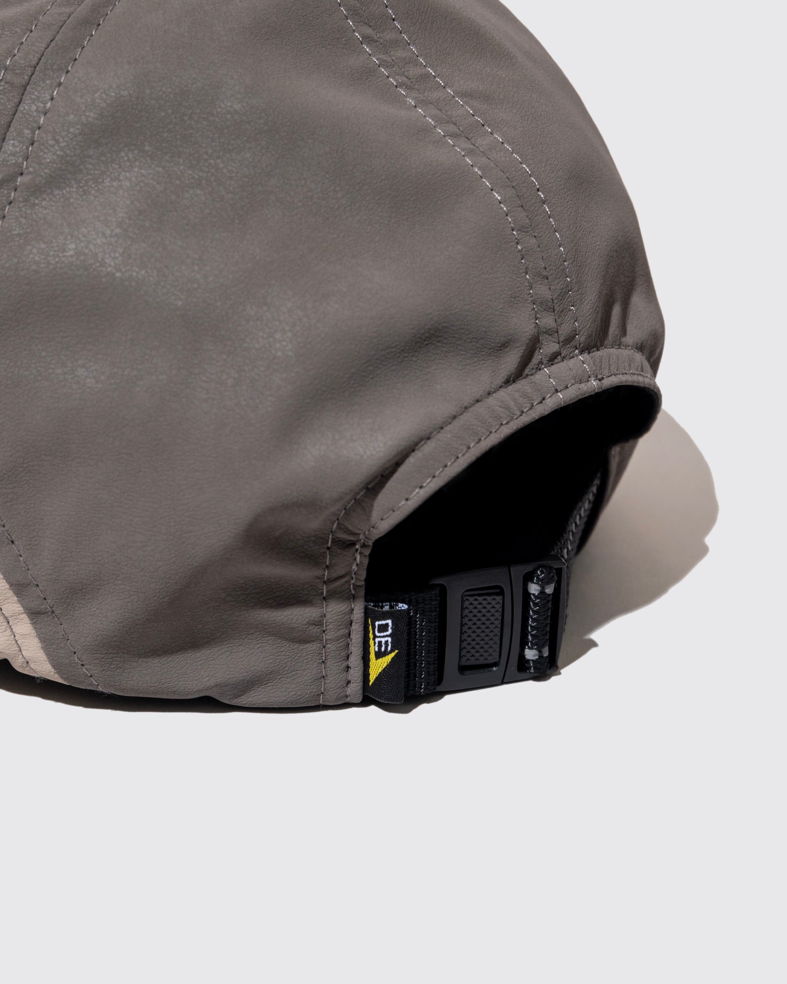 TECH LEATHER RACING CAP