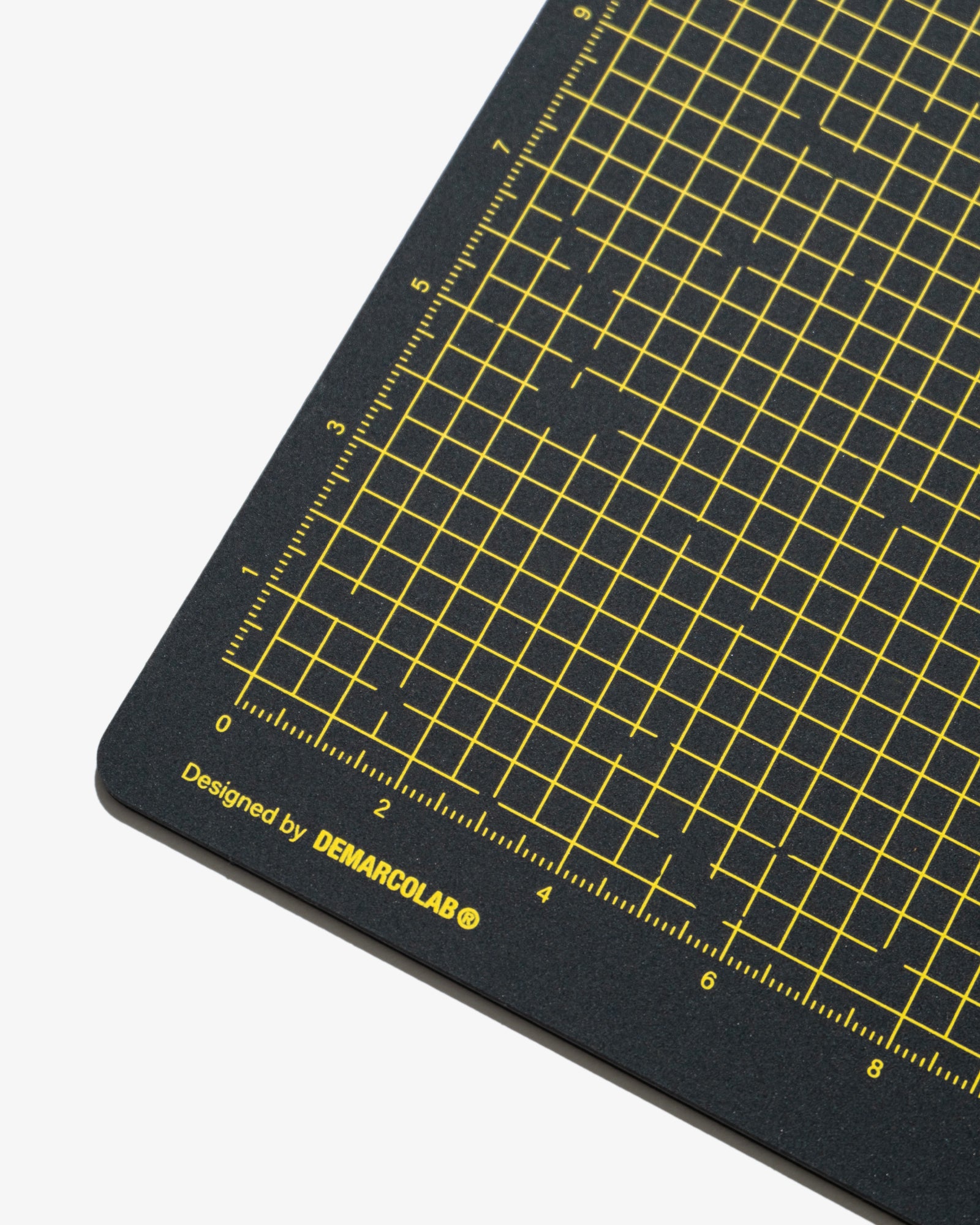 NIGHT CAMO CUTTING MAT (Black*Yellow)