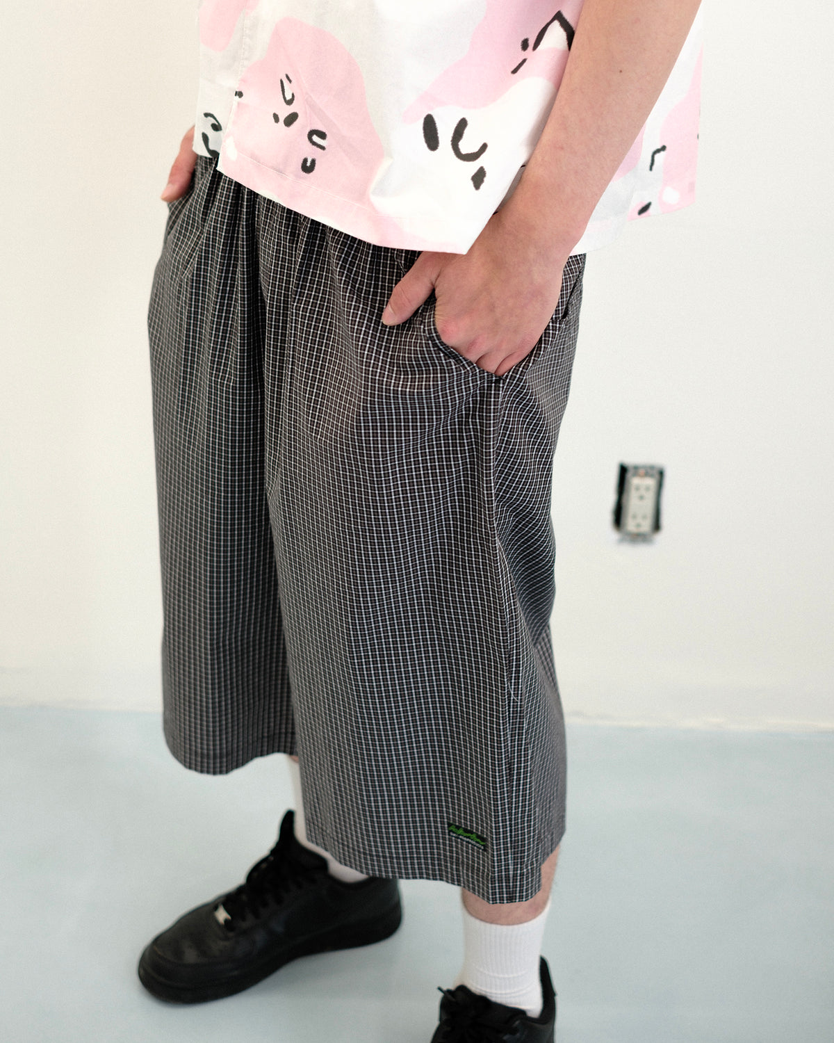 PLAID JUMBO SHORTS (Black)
