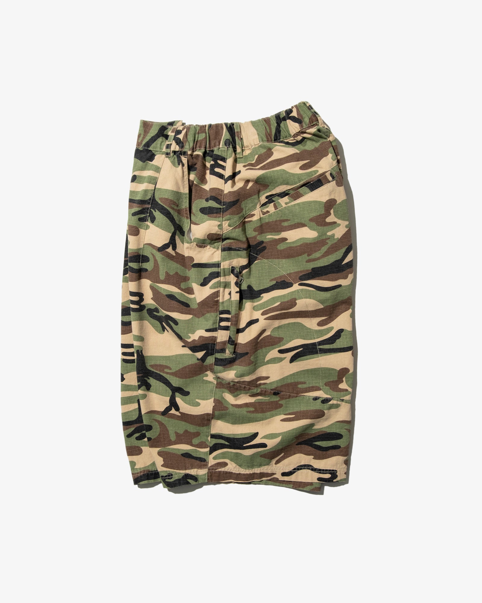 WOODLAND CAMO MOTO SHORTS