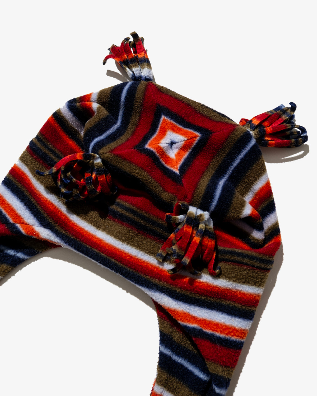 TASSELL FLEECE BEANIE