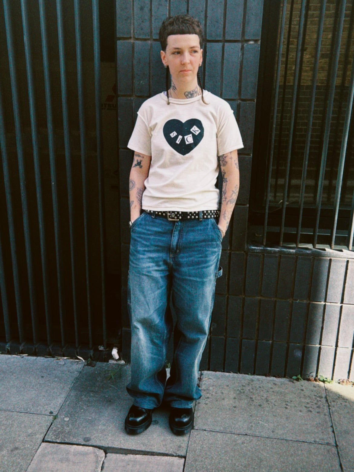 LUV T-SHIRT (BABY TEE)