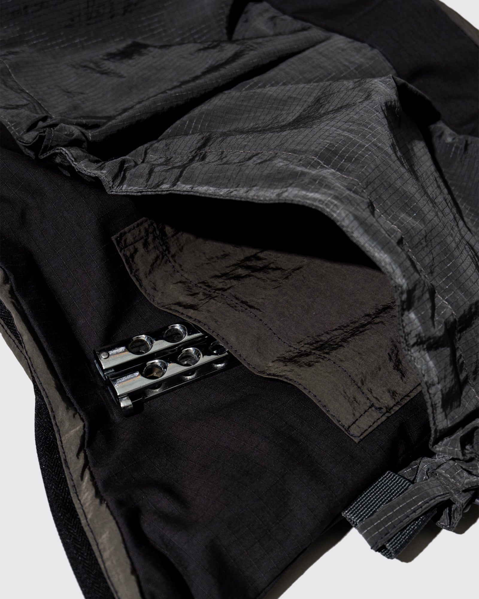 POLY BAG 2.0 (Charcoal)