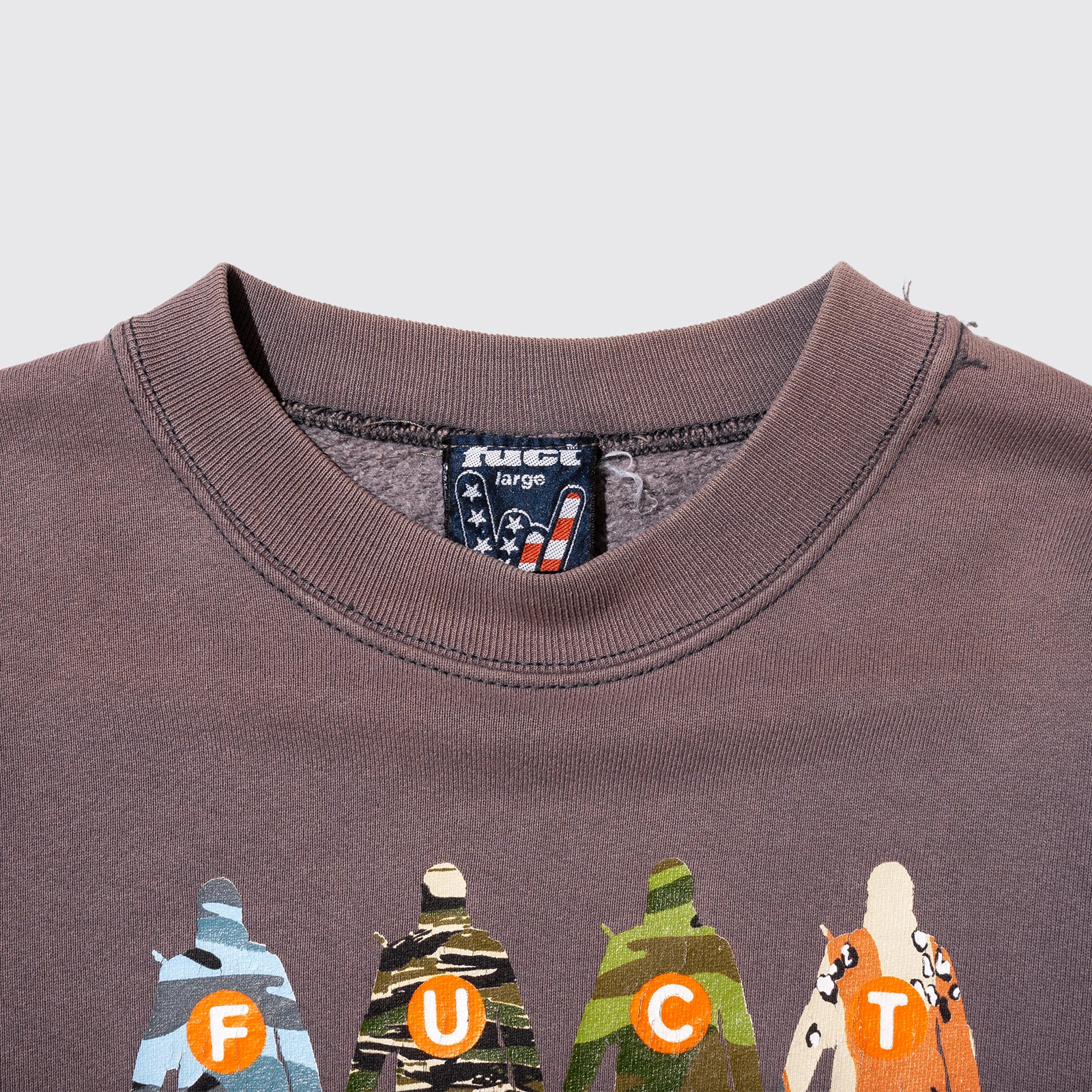 VINTAGE GUERRILLA WARFACE CREWNECK SWEATER