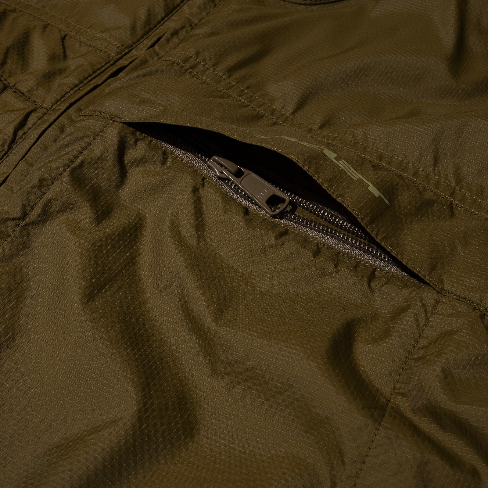 MULTI-POCKETS TECH JACKET
