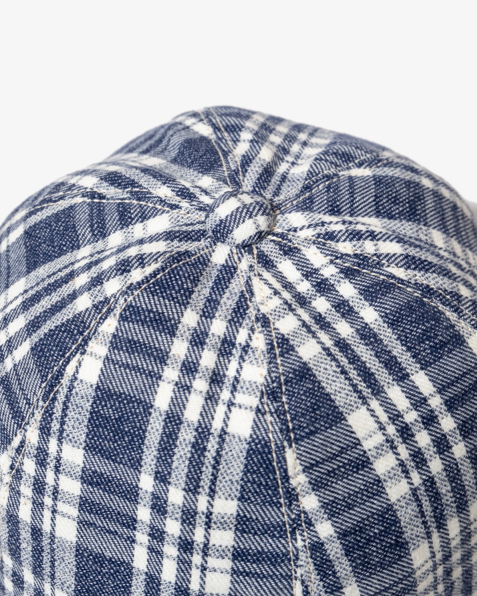 REVERSIBLE BUCKET HAT