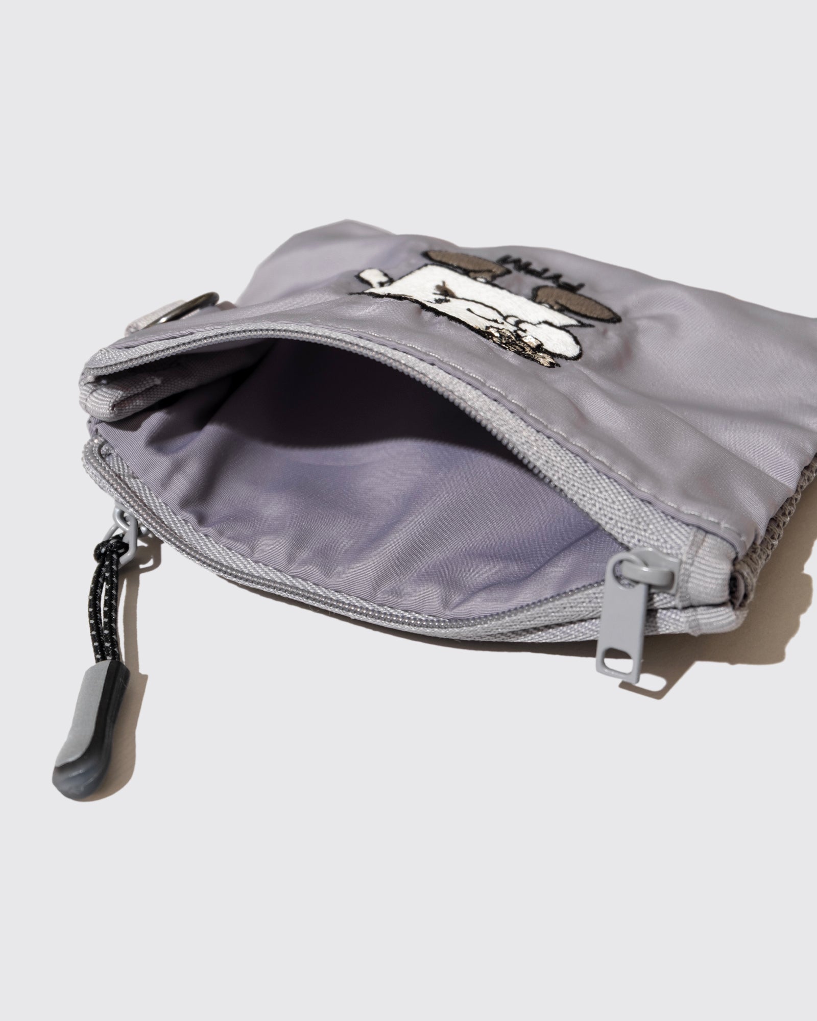 FYPM GLOW REFLECTIVE POUCH