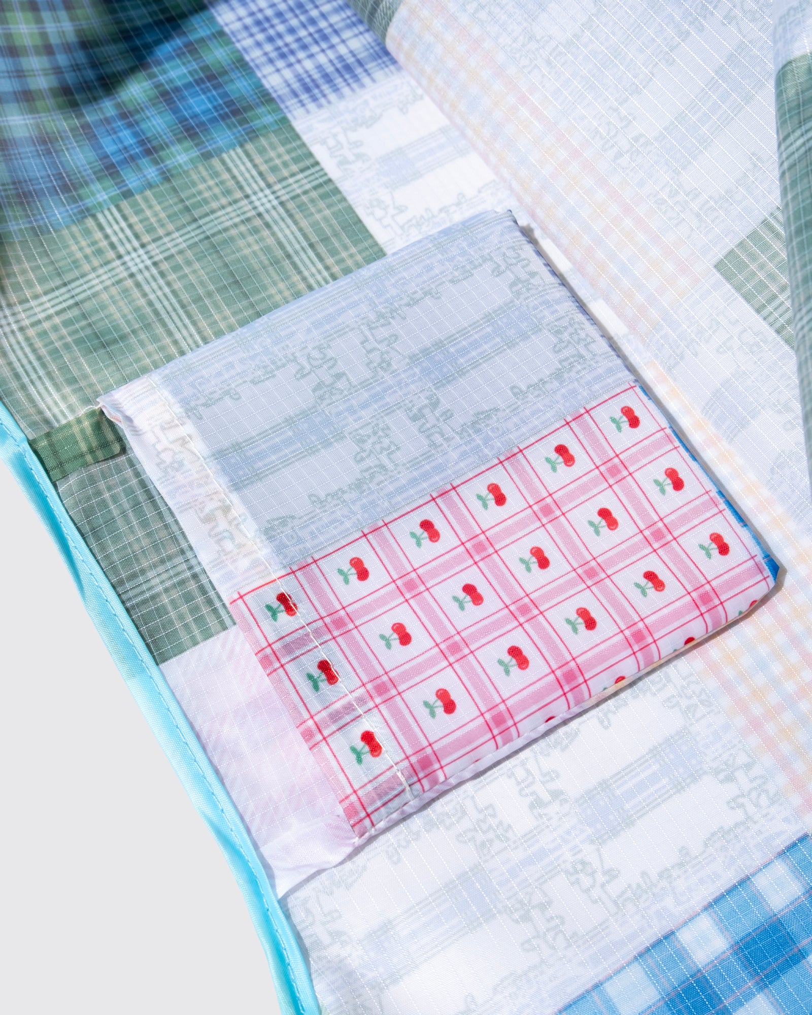 MULTI PLAID SHOPPING BAG