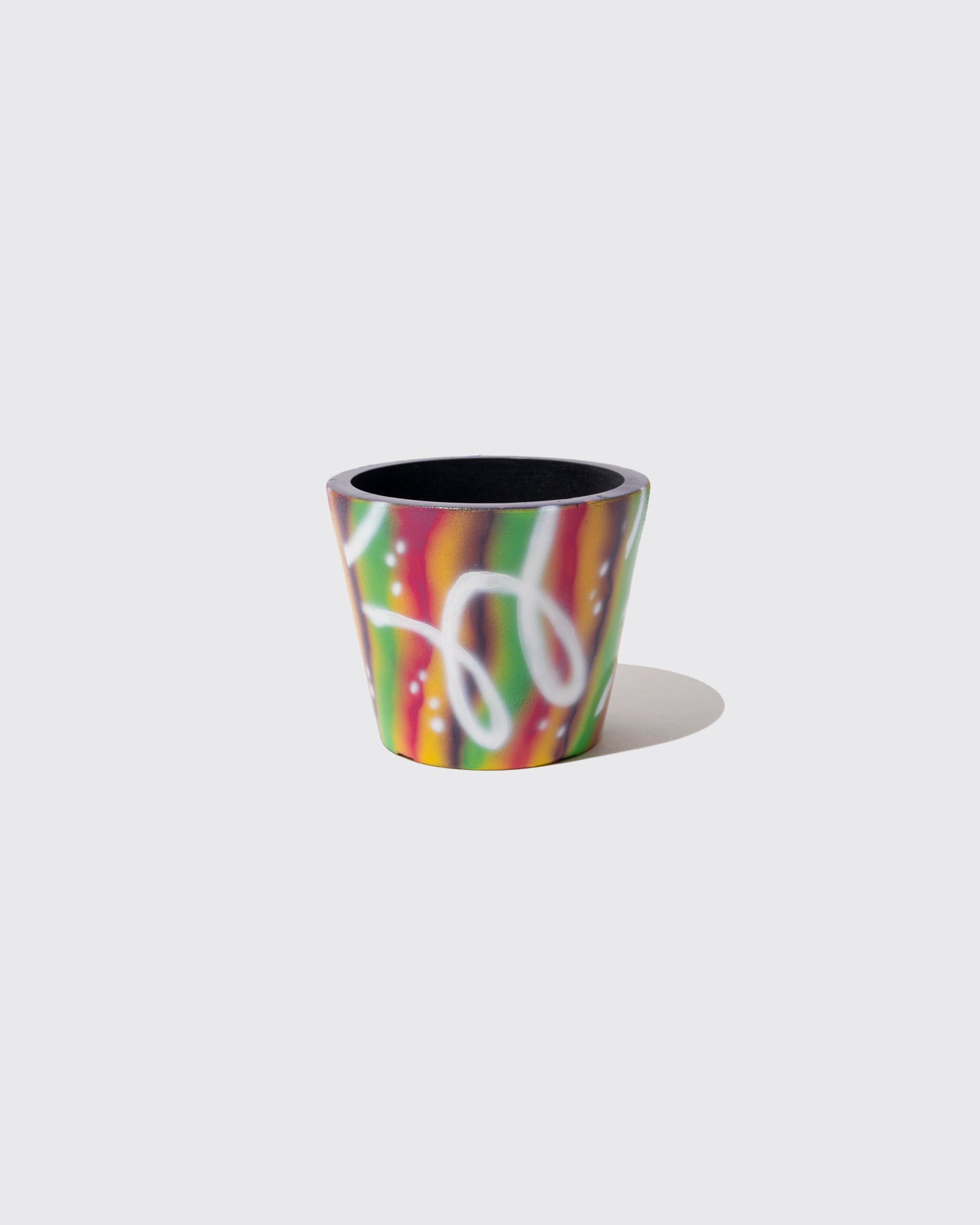 SPRAY PAINT PLANT POT (M)