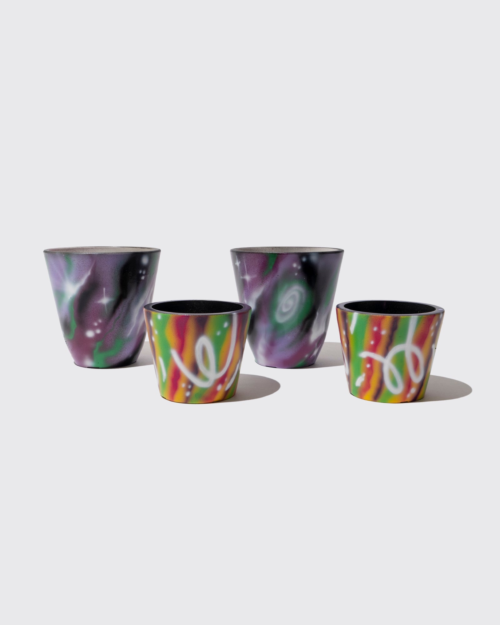 SPRAY PAINT PLANT POT (M)