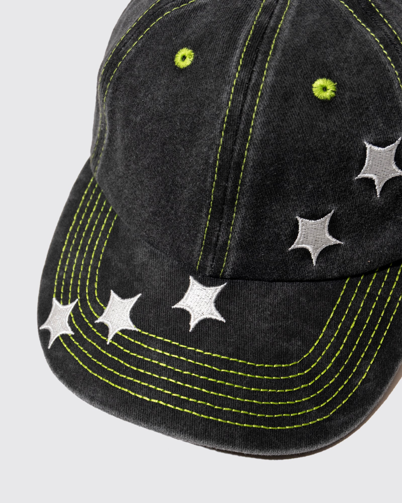 LUCKY CAP