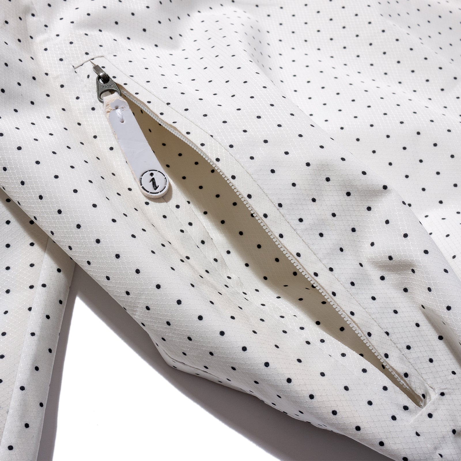 GRAY SCALE SERIES PULLOVER JKT