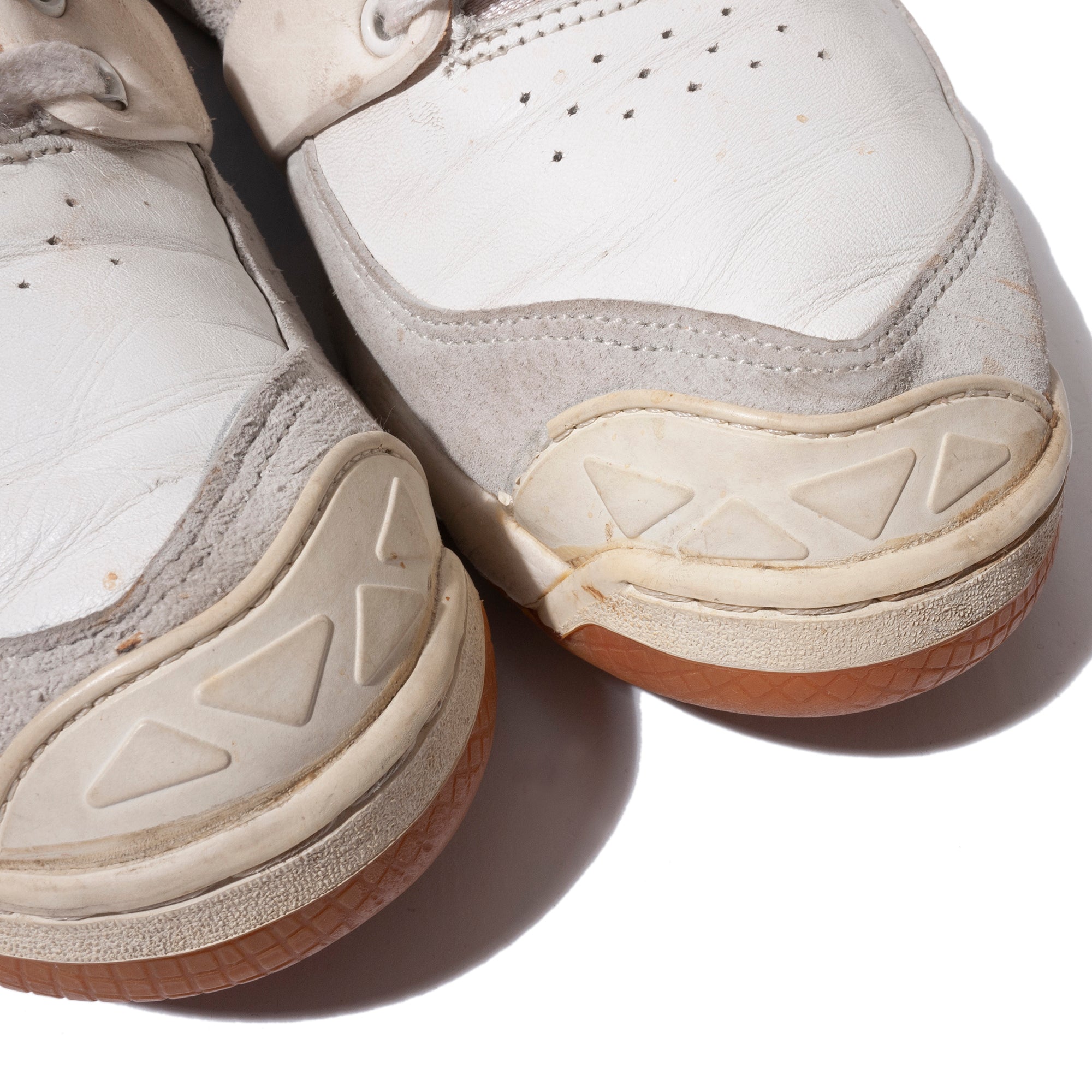 90S HI TOP SNEAKER