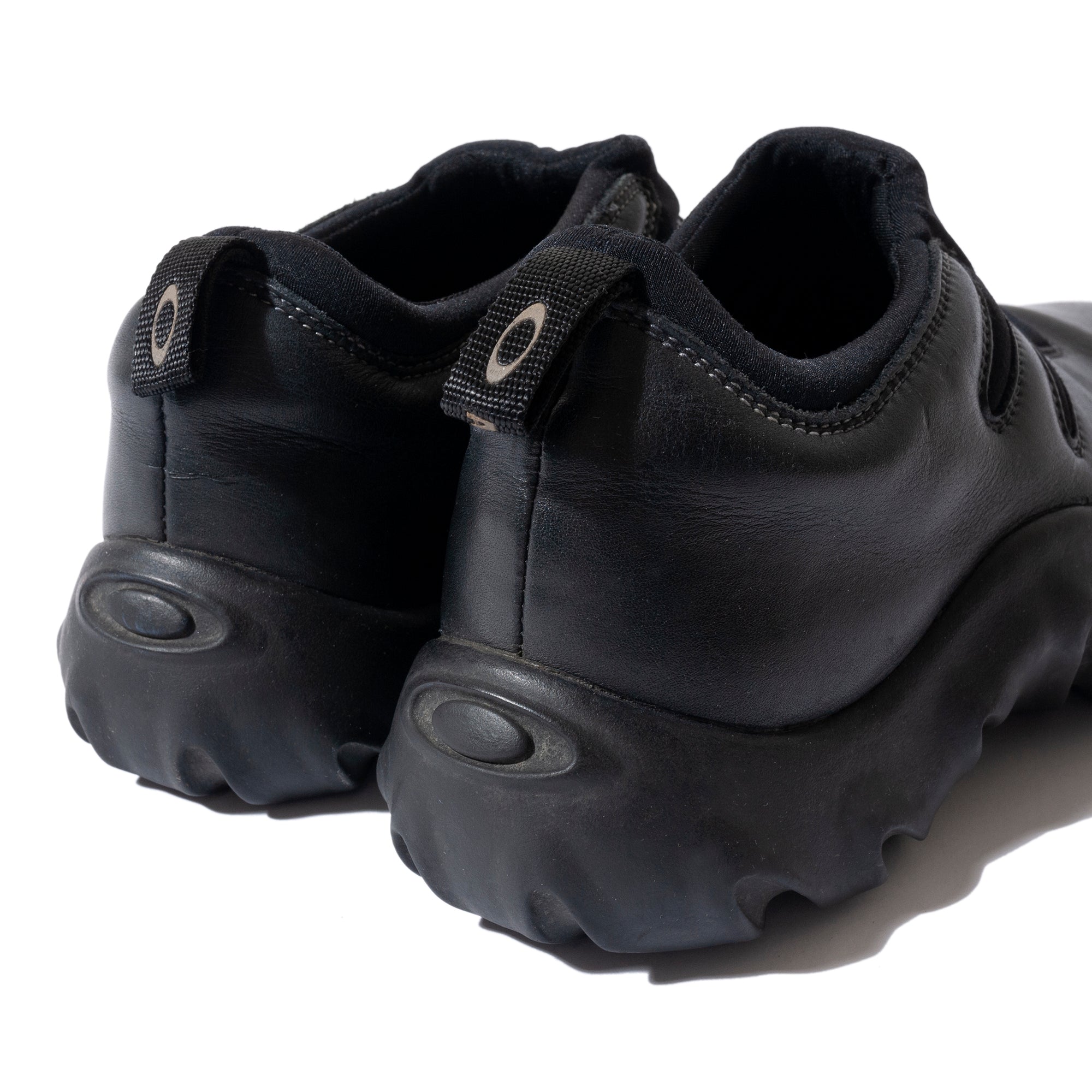 FLESH (Black Leather)