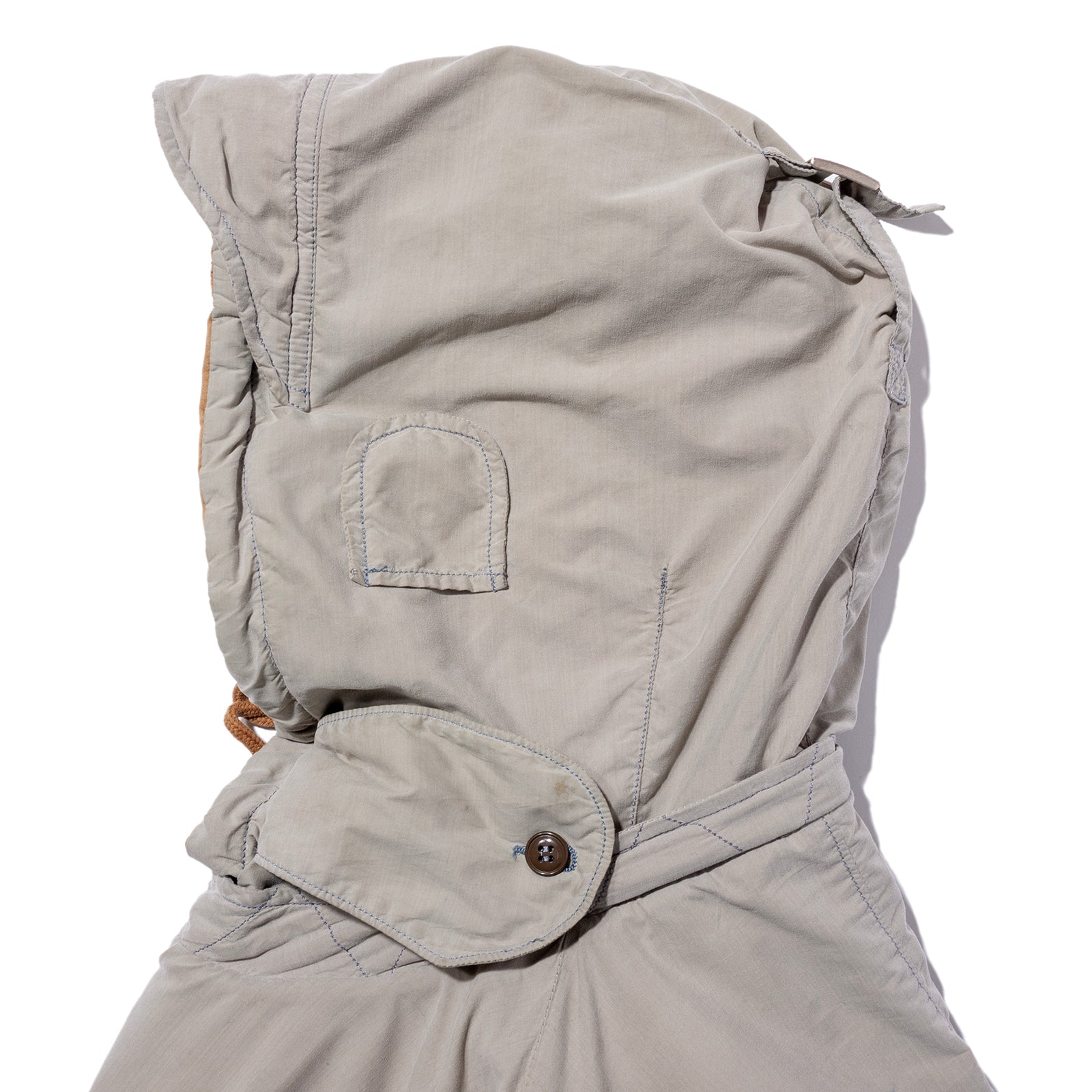 HOODED JACKET