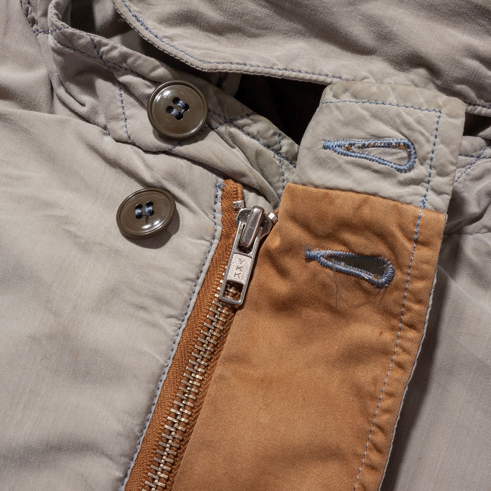 HOODED JACKET