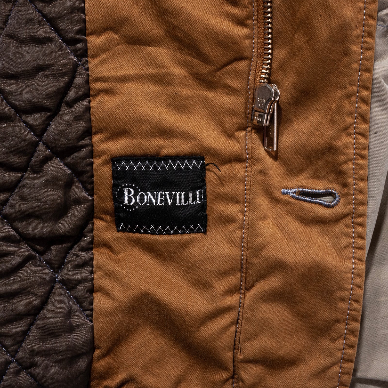 HOODED JACKET